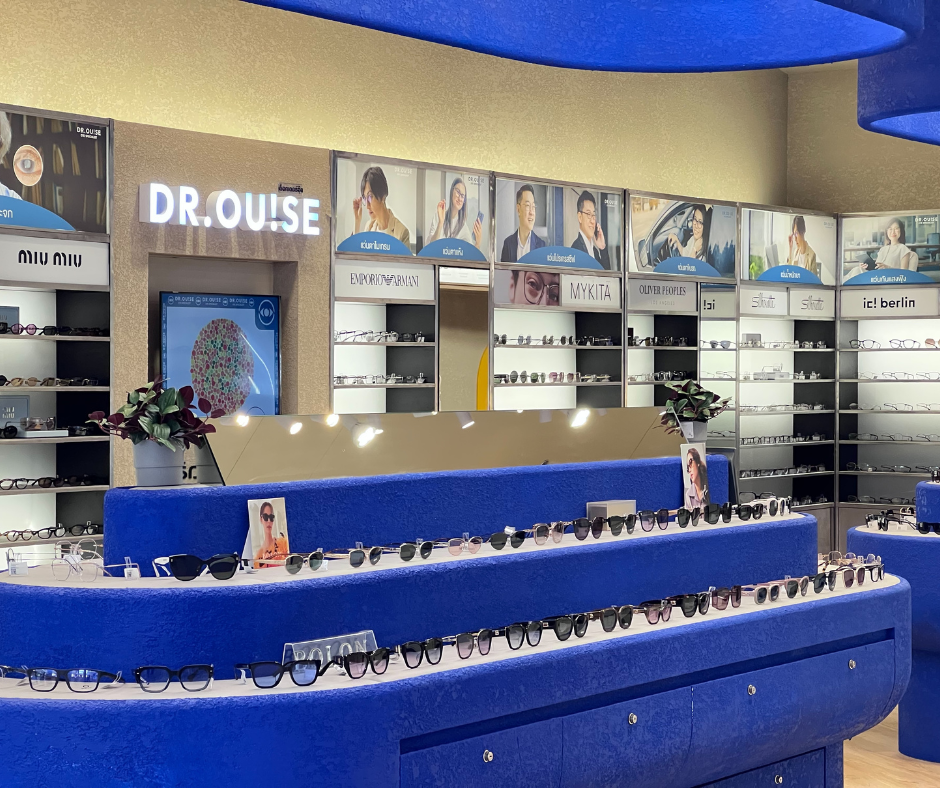 ภายในร้าน DR.OUISE สาขาฟิวเจอร์พาร์ค